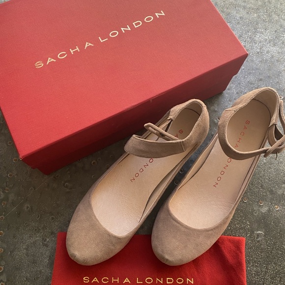 Sasha London Ladies Suede Taupe Shoes 8.5 - Picture 2 of 6